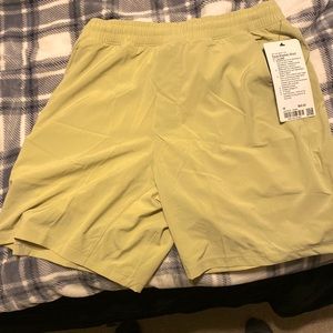 NWT Lululemon Pace Breaker Short 7” - Lined. Size Medium